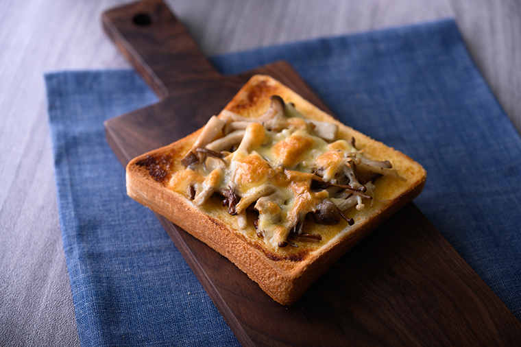 きのこピザトースト